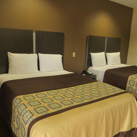 Scottish Inn & Suites Baytown Exterior foto